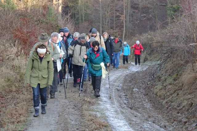 vom Amtsmannsweg zum Neuen Weg geht es etwas bergauf