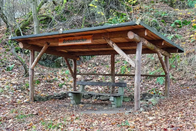 Borkenhäuschen im Amtsmannstal