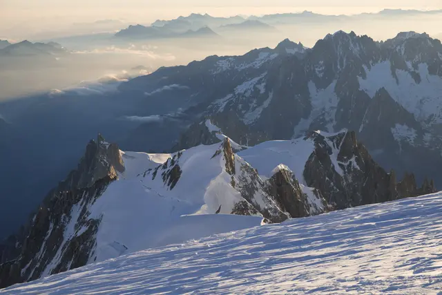 Vom ersten Steilhang der Tour geht der Blick zurück auf die Seilbahnstation. | Foto: Markus Wolter