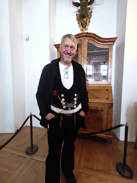 Meister mit Prachtuhrenkette, die ist leider nicht in Focus