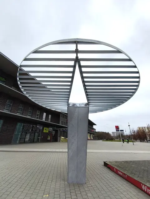 Schattenspender aus Metall
