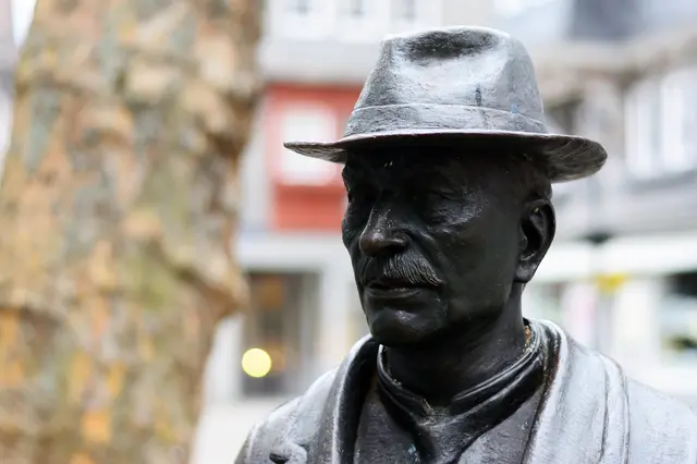 Albert Schumann (1862 - 1940)
