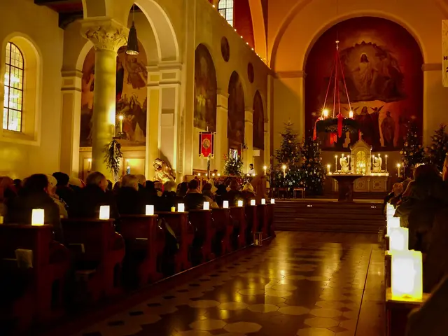 Für viele beginnt die Weihnachtszeit bereits mit der Lichtermesse zum Abschluss des Advents am 23. Dezember.   | Foto: Achim Lüders