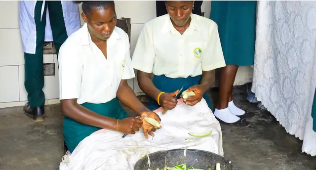 Hauswirtschaftsunterricht | Foto: Fr. Joseph Sserunjogi