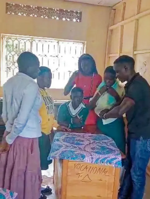 Schneiderunterricht | Foto: Fr. Joseph Sserunjogi