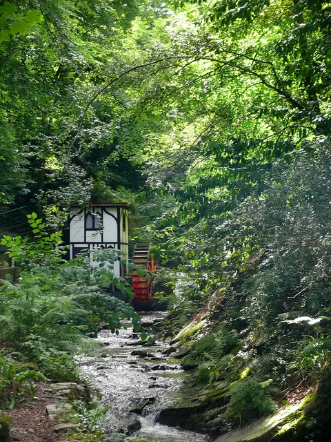 Wasserrad im Groudle Glen auf der Isle of Man