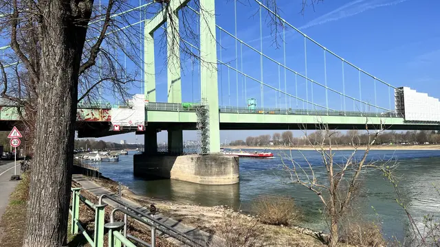 Kommt der Ausbau der Rodenkirchener Brücke, dann kippt das Projekt Rheinspange. Davon ist KSG-Politiker Torsten Ilg überzeugt. Er fordert deshalb den sofortigen Stopp der Ausbaupläne und eine schnelle Umsetzung des Rheintunnels bei Wesseling (Projekt Rheinspange).  | Foto: Frei von Rechten Dritter KSG Köln Pressefoto