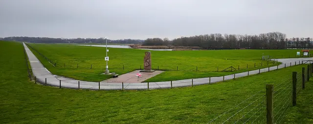 Diese Skulptur gehört zum Kunstpfad rund um den Jadebusen. | Foto: Shima Mahi