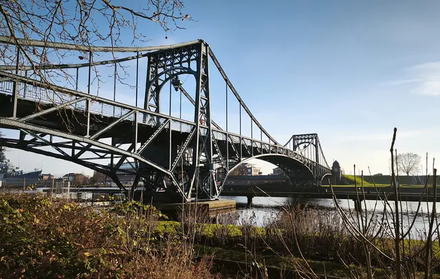 Noch einmal die Brücke | Foto: Shima Mahi