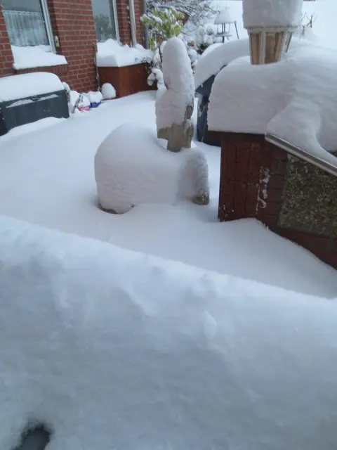 Vom Fenster fotografiert, das war auch zugeweht.