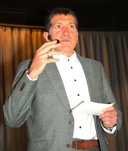 Markus Kratzer referierte über beim Neujahrsempfang über seine Lebenserfahrungen unter dem Motto Höhen und Tiefen im Leben | Foto: Peter Heider