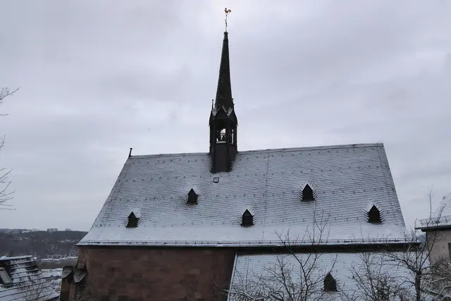 Blick auf die Kugelkirche.