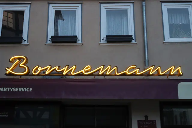 Leuchtschrift in Marburg