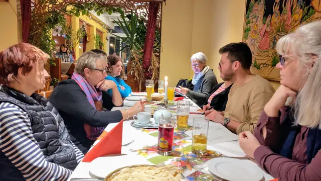 Offene Fraktionssitzung der Grünen Friedberg (von rechts: Stadtratskandidatin Susanne Östreicher, Fraktionsvorsitzender und Bürgermeisterkandidat Egon Stamp, Stadträtin Eva Bahner, Doris Zech, Stadträtin Claudia Eser-Schuberth, Dr. Margit Kasper-Hölzl) | Foto: Gerhard Frick