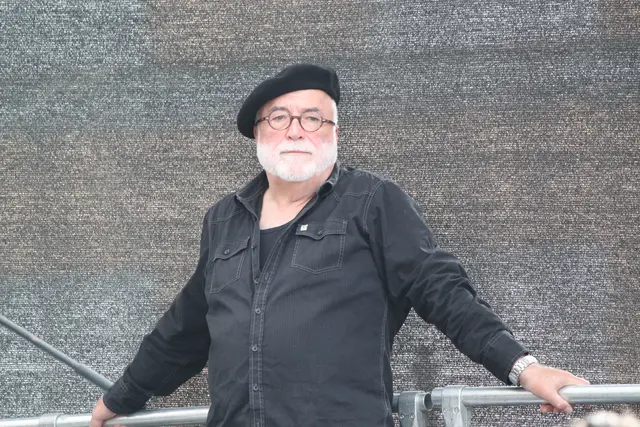 Warten auf den großen Auftritt mit der ReGy-Bigband auf dem Bismarck-Platz beim Bayerischen Jazzweekend in Regensburg.