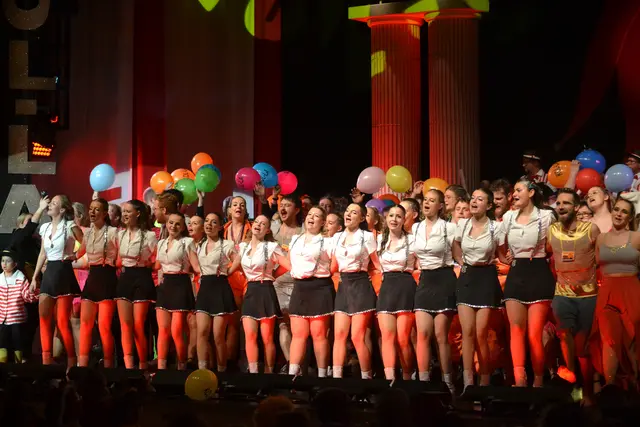 Die Faschingssitzungen "KOL-LA" bieten mehrere Stunden Kurzweil und gute Laune. 