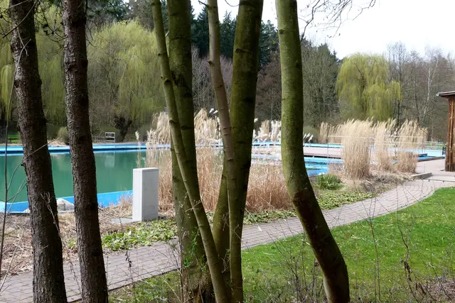 Freibad im Winter