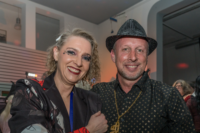 Zu einer wilden amerikanischen College-Abschlussparty unter dem Motto „Drölf vor Zwölf“ lädt das Gersthofener Männerballett Da Lachia in seiner Show der Karneval-Session 2025/2026 ein. Viel Spaß auf dem Tanzparkett | Foto: FSeventfoto