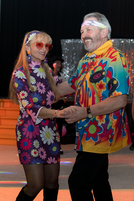 Zu einer wilden amerikanischen College-Abschlussparty unter dem Motto „Drölf vor Zwölf“ lädt das Gersthofener Männerballett Da Lachia in seiner Show der Karneval-Session 2025/2026 ein. Viel Spaß auf dem Tanzparkett | Foto: FSeventfoto