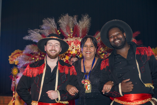 Zu einer wilden amerikanischen College-Abschlussparty unter dem Motto „Drölf vor Zwölf“ lädt das Gersthofener Männerballett Da Lachia in seiner Show der Karneval-Session 2025/2026 ein. Gastauftritt der Augsburg/Hochzoller Hollaria | Foto: FSeventfoto