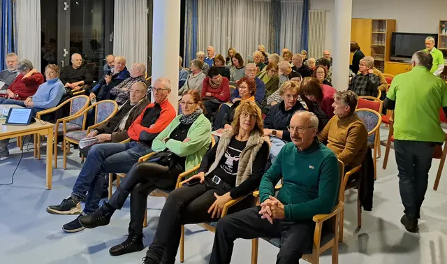 Bereits vor Vortragsbeginn war der Clubraum gut gefüllt. | Foto: Siegfried Franke