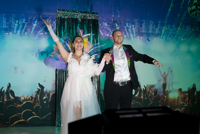 Zu einer wilden amerikanischen College-Abschlussparty unter dem Motto „Drölf vor Zwölf“ lädt das Gersthofener Männerballett Da Lachia in seiner Show der Karneval-Session 2025/2026 ein. Gastauftritt der Gersthofener Lechana | Foto: FSeventfoto