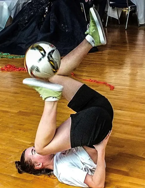Die Fußball-Freestylerin Maja Becker begeisterte das Publikum | Foto: Stadt Stadtallendorf