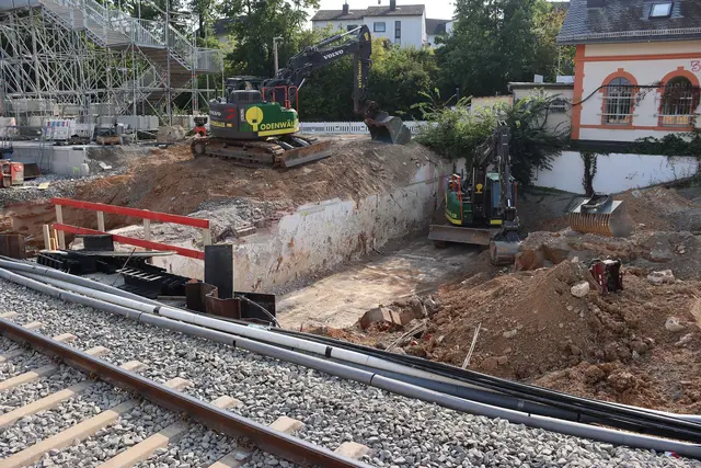 Reste der alten Unterführung am Bahnhof Friedrichsdorf