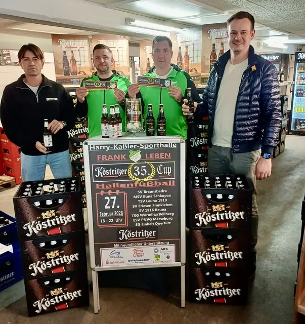 Auf dem Friesen-Foto von links Maik Patzner, Sven Schönleiter, Marco Küster, Niels Rozynek.