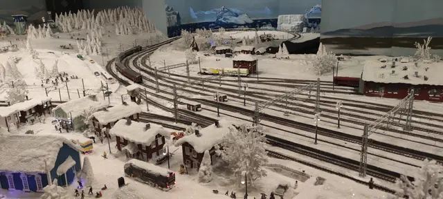 Die detailgetreuen Darstellungen im Miniatur Wunderland Hamburg bringen Groß und Klein zum Staunen - auch im Winter