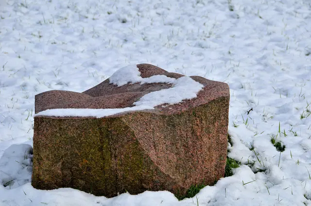 Auch der Schnee hat eine Struktur und ist eben keine rein weiße Fläche
