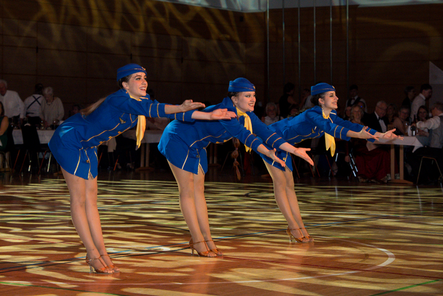 52. Ball der Margerite vom BRK-Kreisverband Aichach Friedberg - Auf Weltreise mit der Showtanzgruppe der Meringer Lach Moro | Foto: FSeventfoto