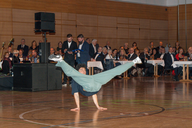 52. Ball der Margerite vom BRK-Kreisverband Aichach Friedberg - Showtime vom Tanzstudio Effekt aus Kissing | Foto: FSeventfoto