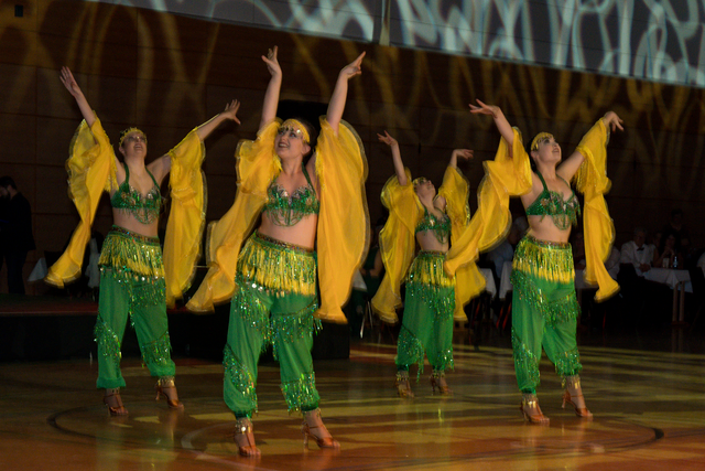 52. Ball der Margerite vom BRK-Kreisverband Aichach Friedberg - Auf Weltreise mit der Showtanzgruppe der Meringer Lach Moro | Foto: FSeventfoto