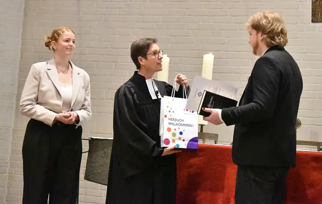 Einsegnung des neuen Diakons Alexander Schiller in der Auferstehungskirche