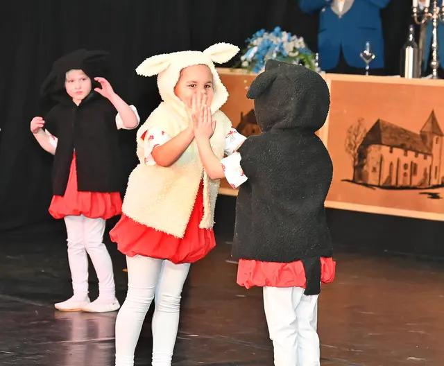 Die Krümel mit „Glückspilze“