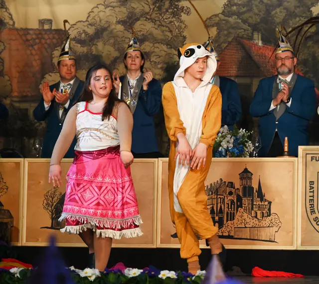 Juniorenschautanz mit einem Ausflug ins Disneyland