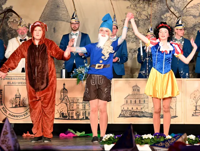 Juniorenschautanz mit einem Ausflug ins Disneyland
