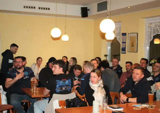 Großem Besucherzuspruch erfreute sich die Hauptversammlung in der Sportgaststätte  des SV Erlingen. | Foto: Peter Heider