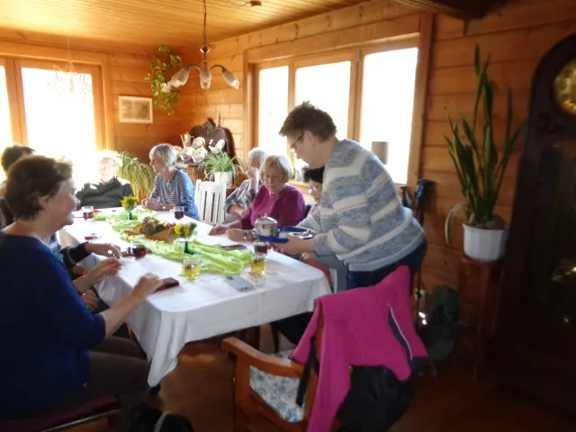 Rast im Tannengarten