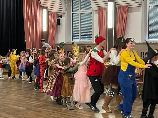 Foto: Tini Wonneberg, Lukas Mayinger