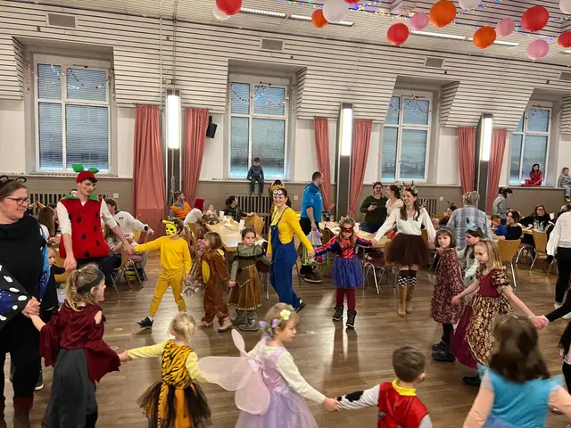 Foto: Tini Wonneberg, Lukas Mayinger