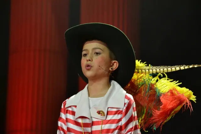 Das KOL-LA-Männchen Elias Strempfl erfreute erneut mit seinem souverän vorgetragenen Gedicht.