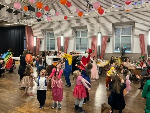 Foto: Tini Wonneberg, Lukas Mayinger