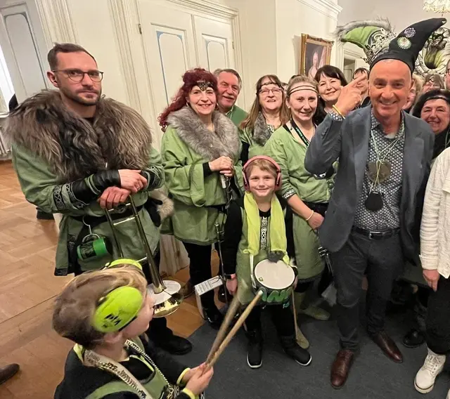 OB Jauernig muss seinen Hut nehmen | Foto: Walter Müller/ Stadt Günzburg