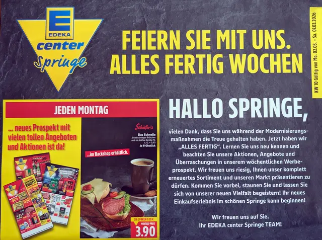 Edeka, vergessen zu redigieren?
Der Fehler befindet sich in dem gelben Kasten unter „JEDEN MONTAG“.
Dort steht: „... neues Prospekt ...“
Die Erklärung:
Das Wort „Prospekt“ ist im Standarddeutschen maskulin (männlich), es heißt also der Prospekt (und nicht das Prospekt). Demnach muss die Adjektivendung im Nominativ auf „-er“ enden.
Richtig müsste es also heißen: „... neuer Prospekt ...“
