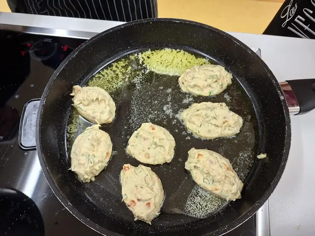 Fischküchlein für das Erste Gericht. | Foto: Klaus Hill
