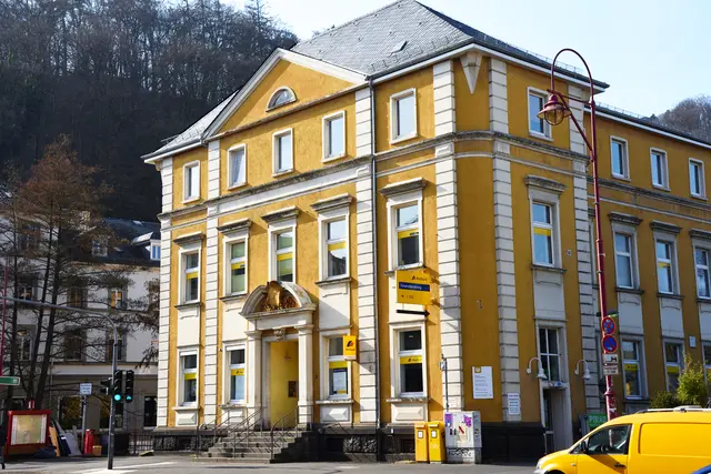 Das Postgebäude in der Bahnhofstraße.