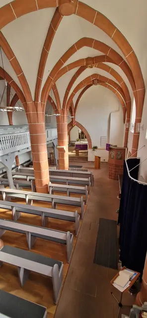 Blick von der Empore der Kirche Niederasphe