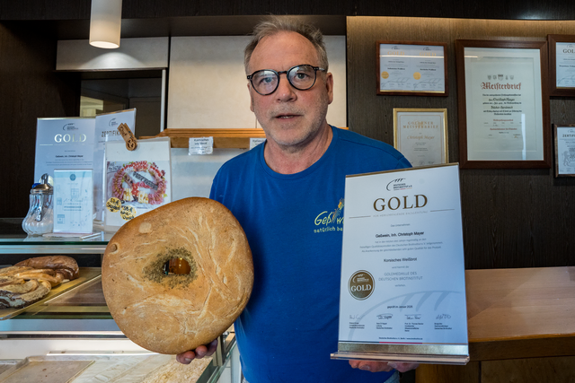 Bäckerei Geßwein Augsburg - Das Deutsche Brotinstitut hat Christoph Mayers "Korsisches Weißbrot" mit der Höchstnote "Gold" ausgezeichnet | Foto: FSeventfoto